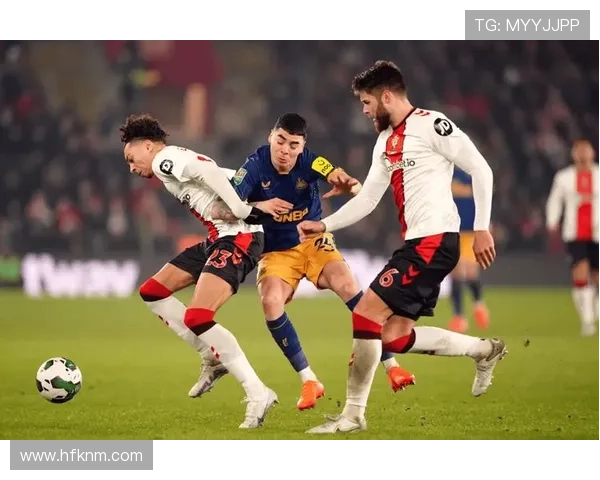 欧洲杯季军争夺战：近期表现稳健球队迎关键对决