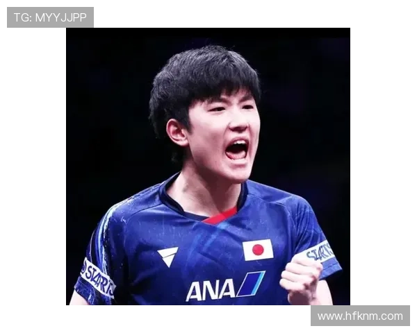 张本智和训练间隙居然吃泡面？这生活差距我真的没法理解！