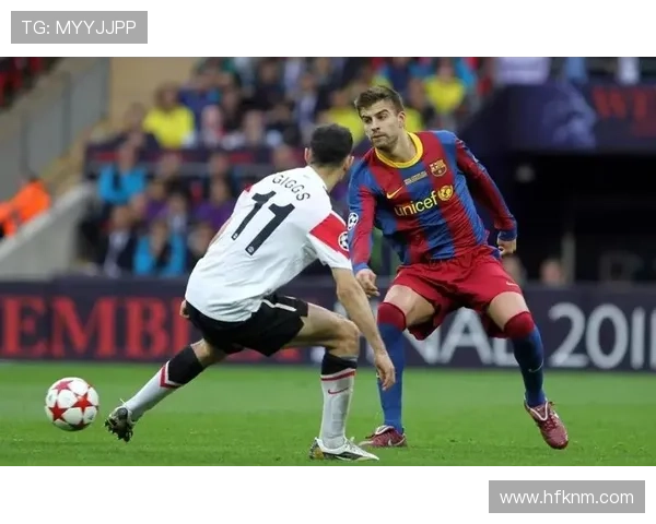 皮克这奢侈生活真不像场上那个铁血队长啊，简直像影帝接地气失败现场